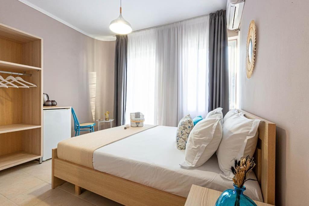 Apartment 11 - Central, Access *
